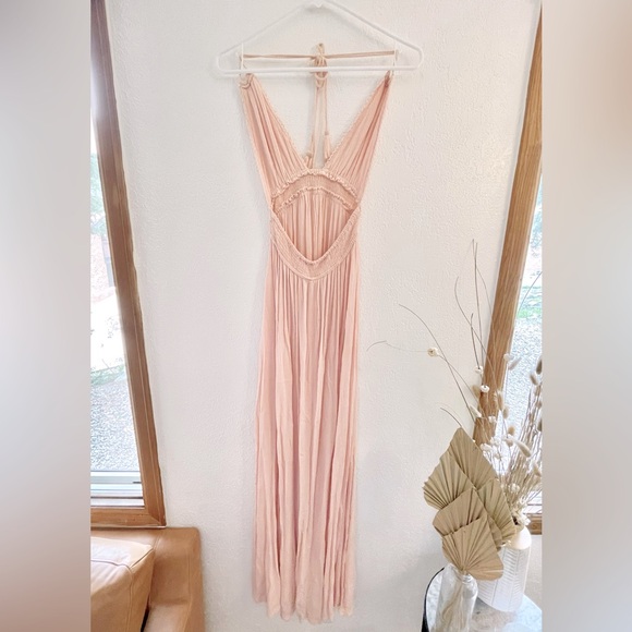 Airy Gauzey Maxi Dress in Dusty Pink - Picture 4 of 6